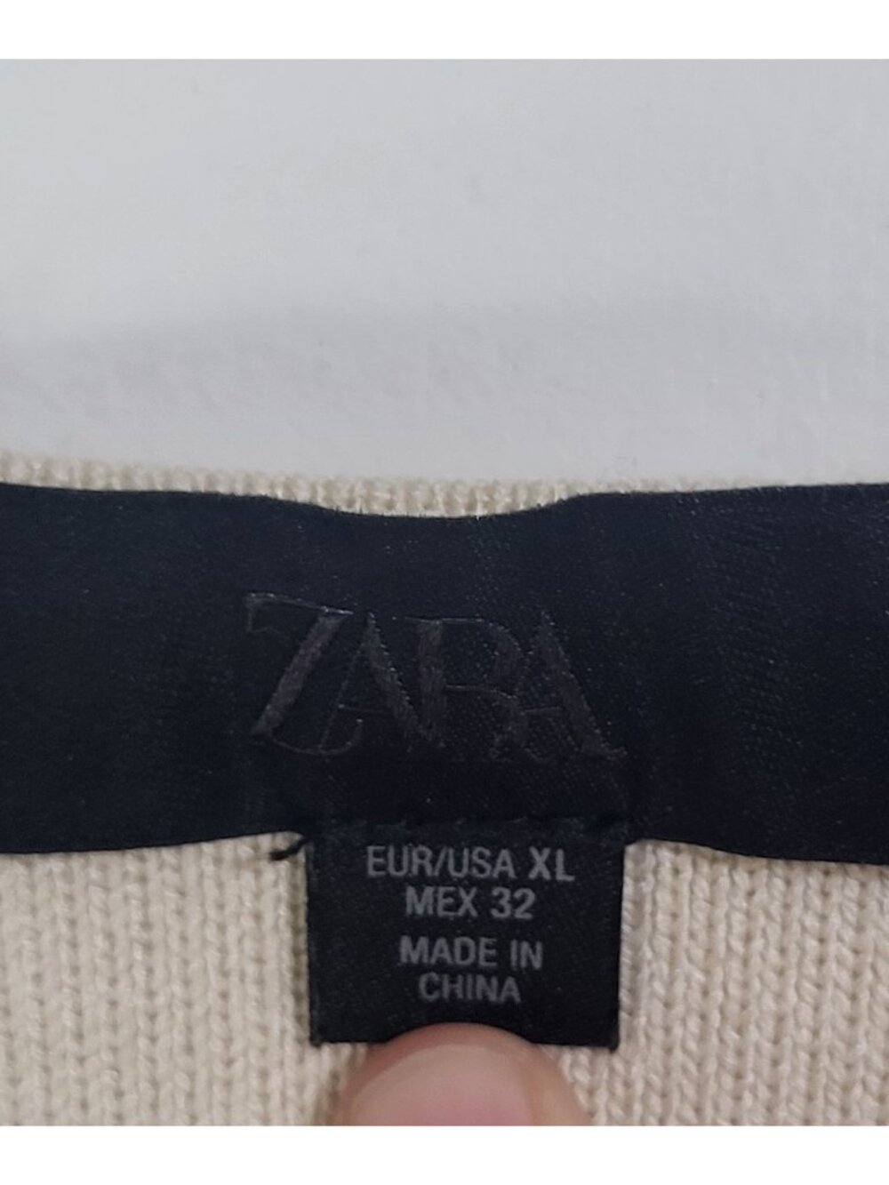 Zara Women's SZ XL Sweater Vest Gold Tone Button Front V Neck Stretch Neutral - Picture 4 of 9